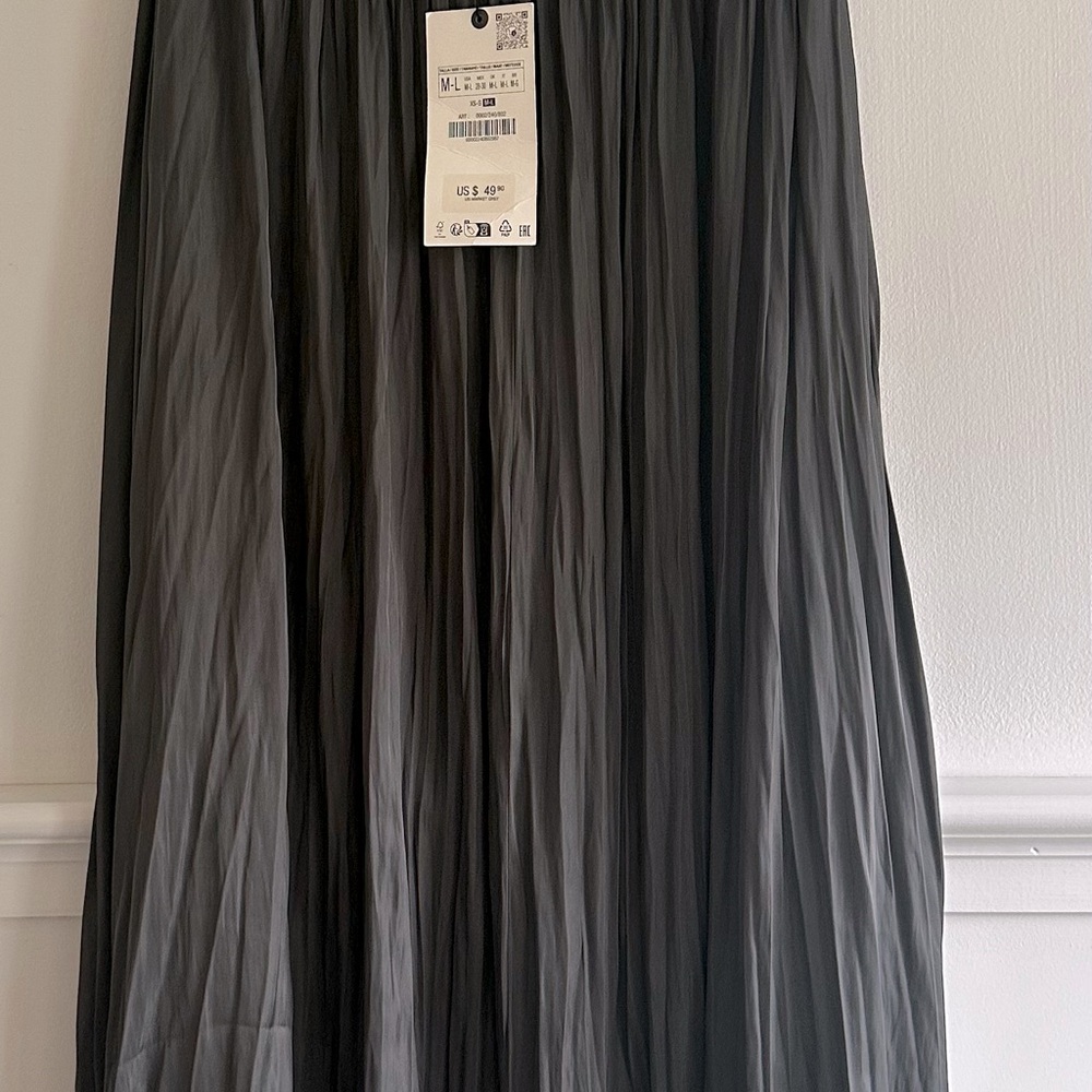 Zara Grey Pleated Skirt size M/L - Picture 4 of 6